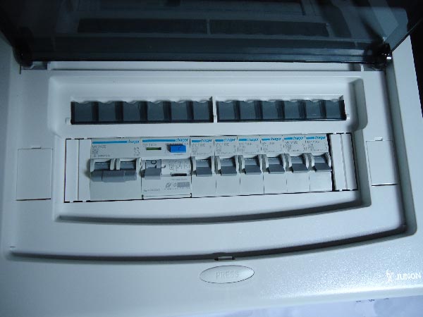 DIY Wiring a Consumer Unit and Installation - Distribution ... compact fluorescent wiring diagram 